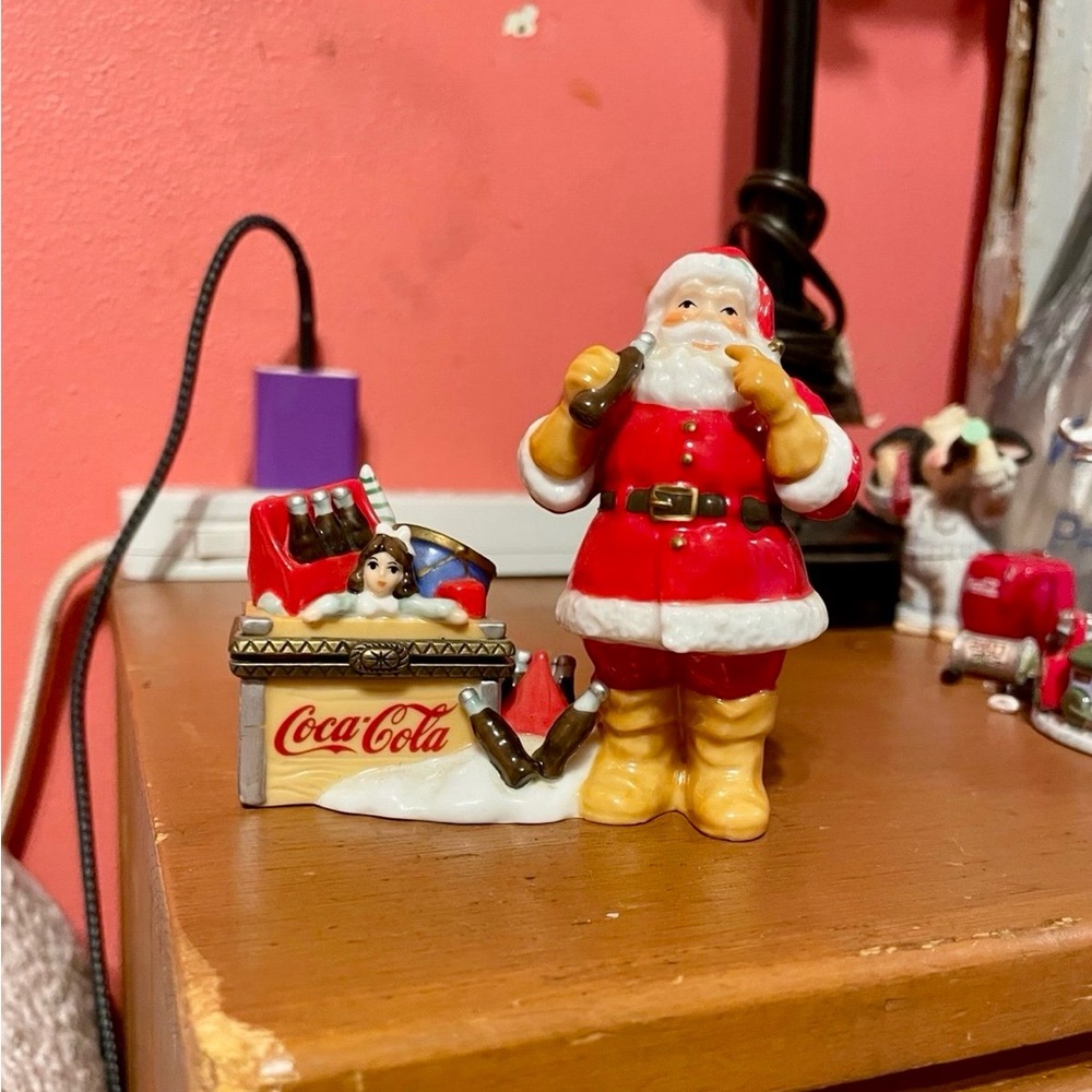 vintage PHB Coca-Cola Santa Claus porcelain hinged trinket box